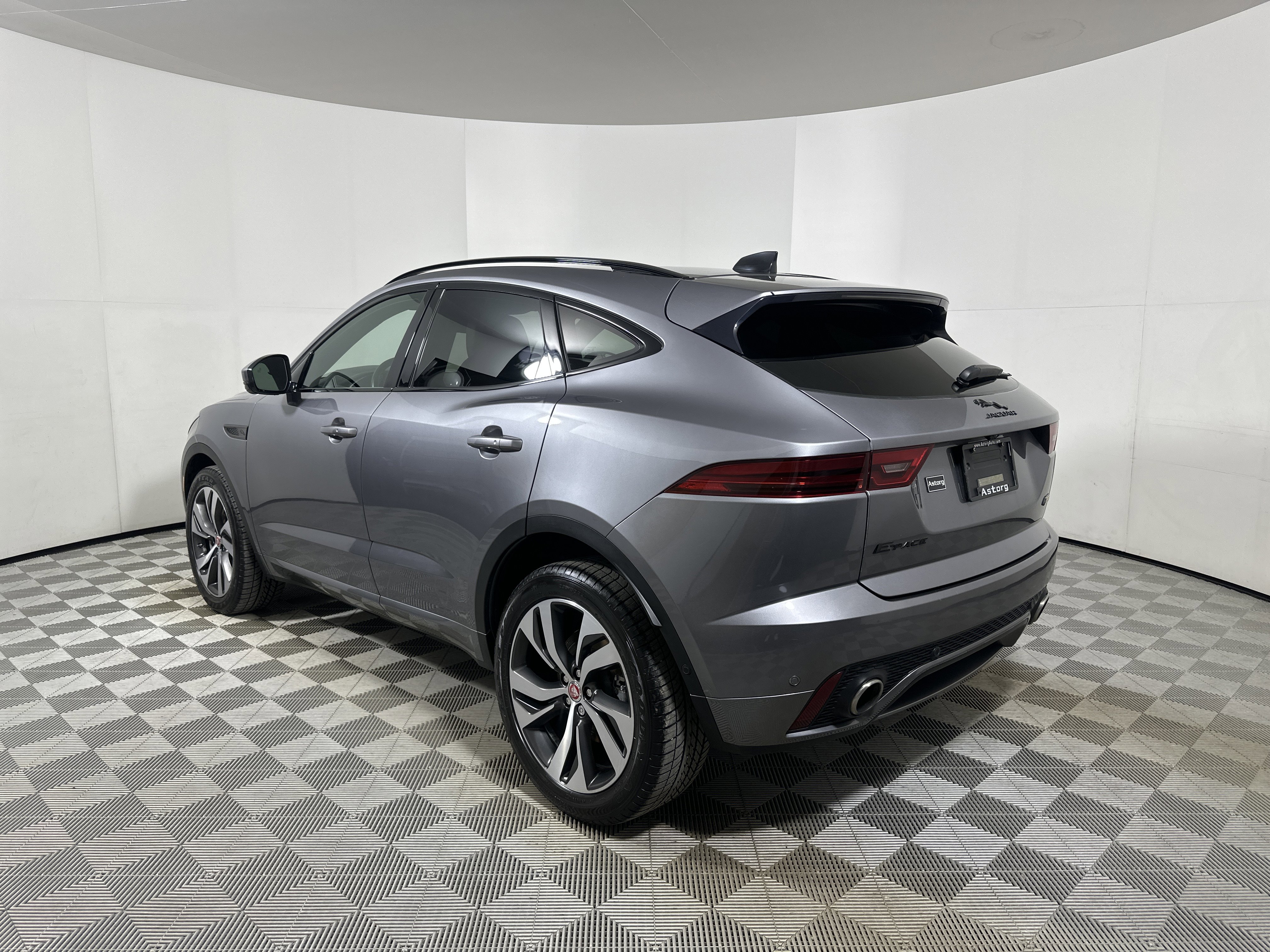 Used 2021 Jaguar E-PACE 300 Sport image 5