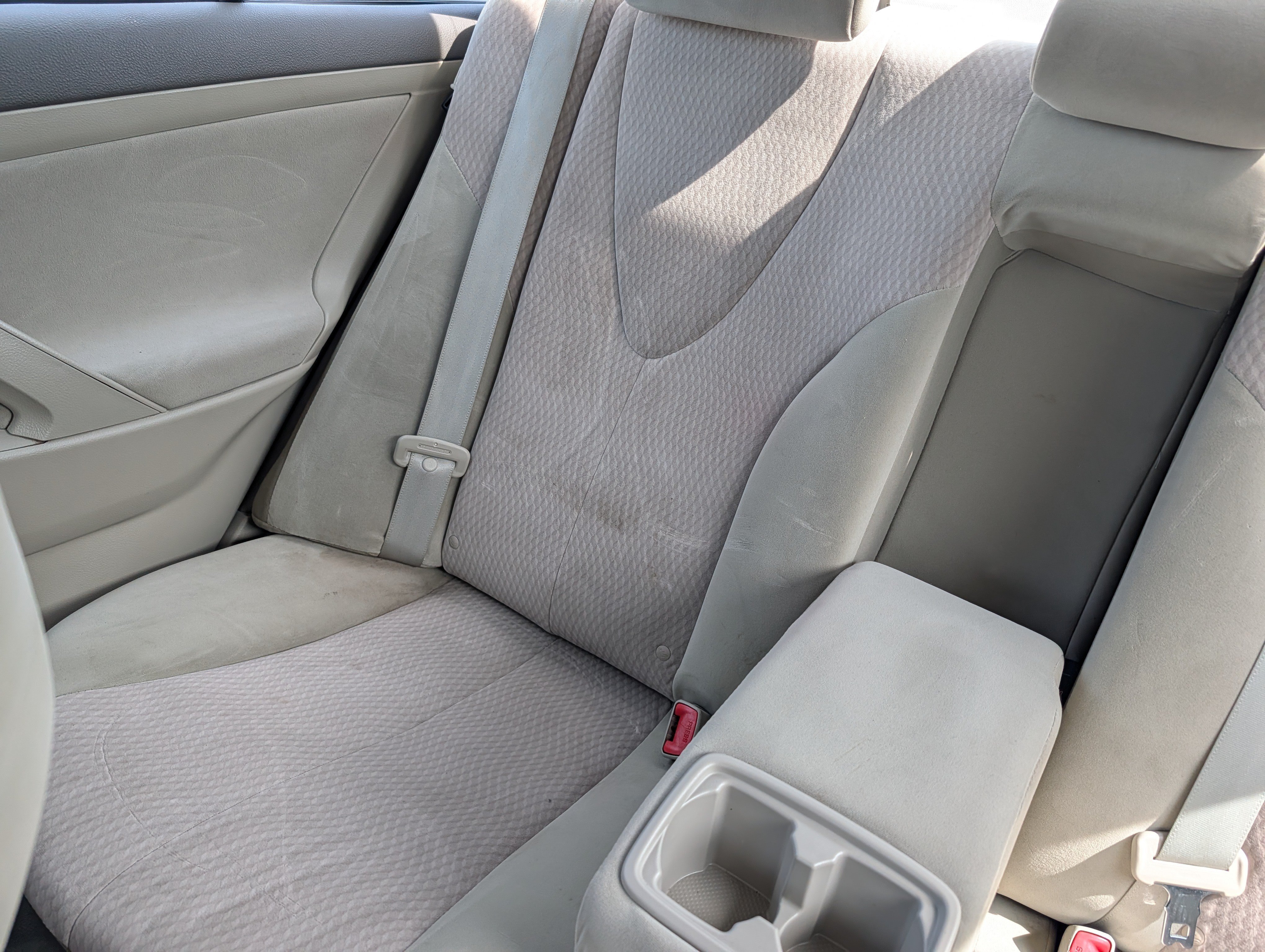 Used 2011 Toyota Camry LE w/ LE Extra-Value Pkg FWD image 12