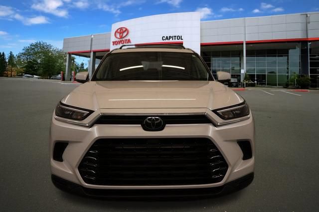 Certified 2025 Toyota Grand Highlander AWD Hybrid image 8