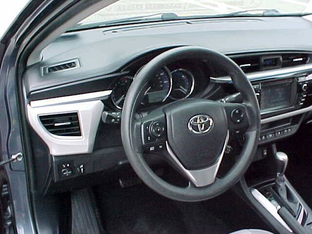Used 2015 Toyota Corolla LE w/ Body Protection Package #1 FWD image 15