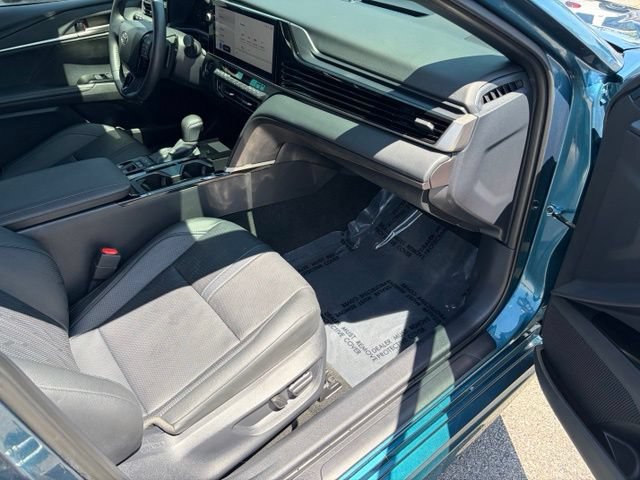 Used 2025 Toyota Camry XSE FWD image 36