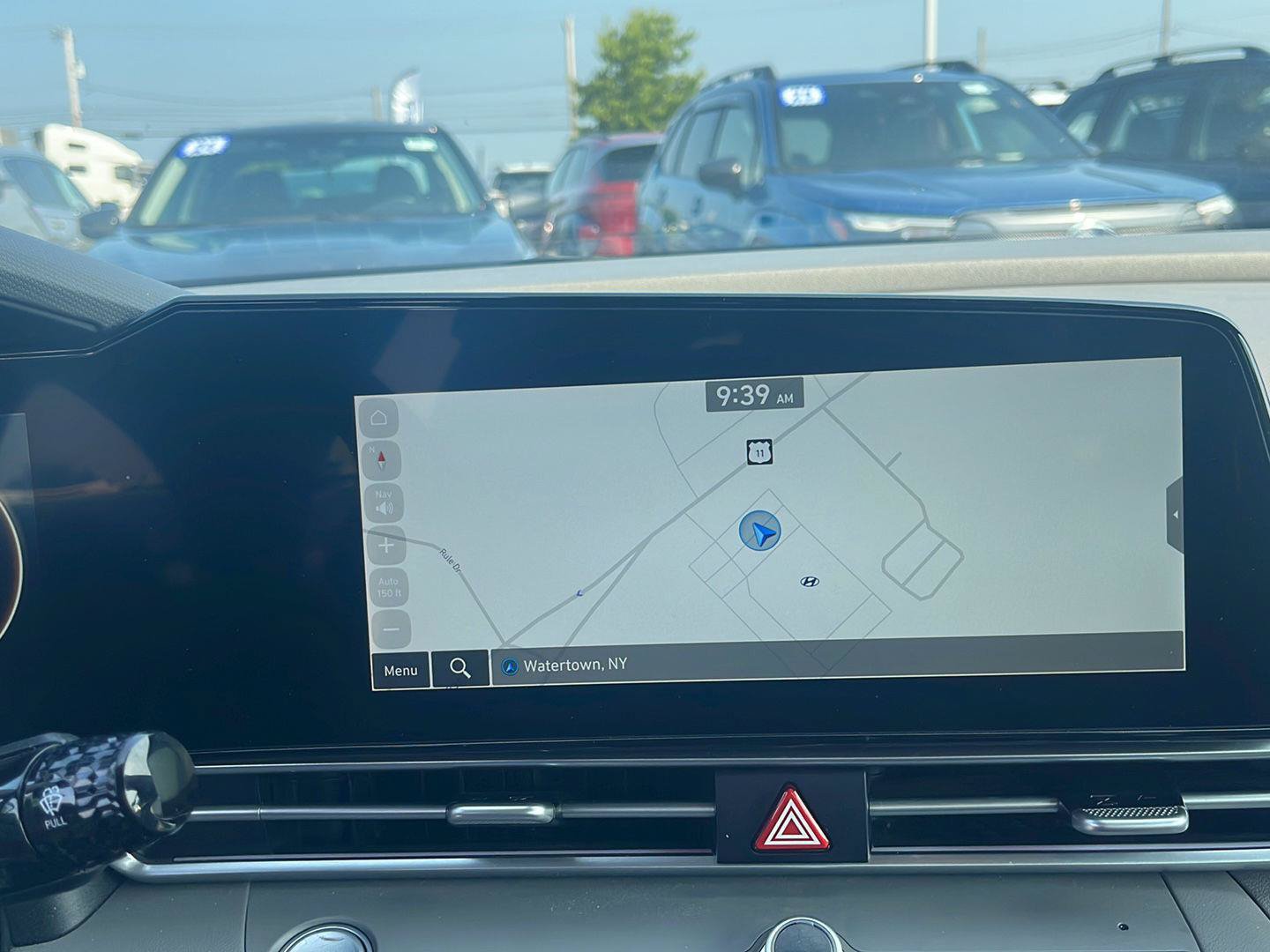 Used 2025 Hyundai Elantra SEL FWD image 32