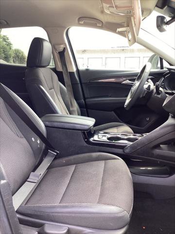 Used 2022 Buick Envision Preferred FWD image 27
