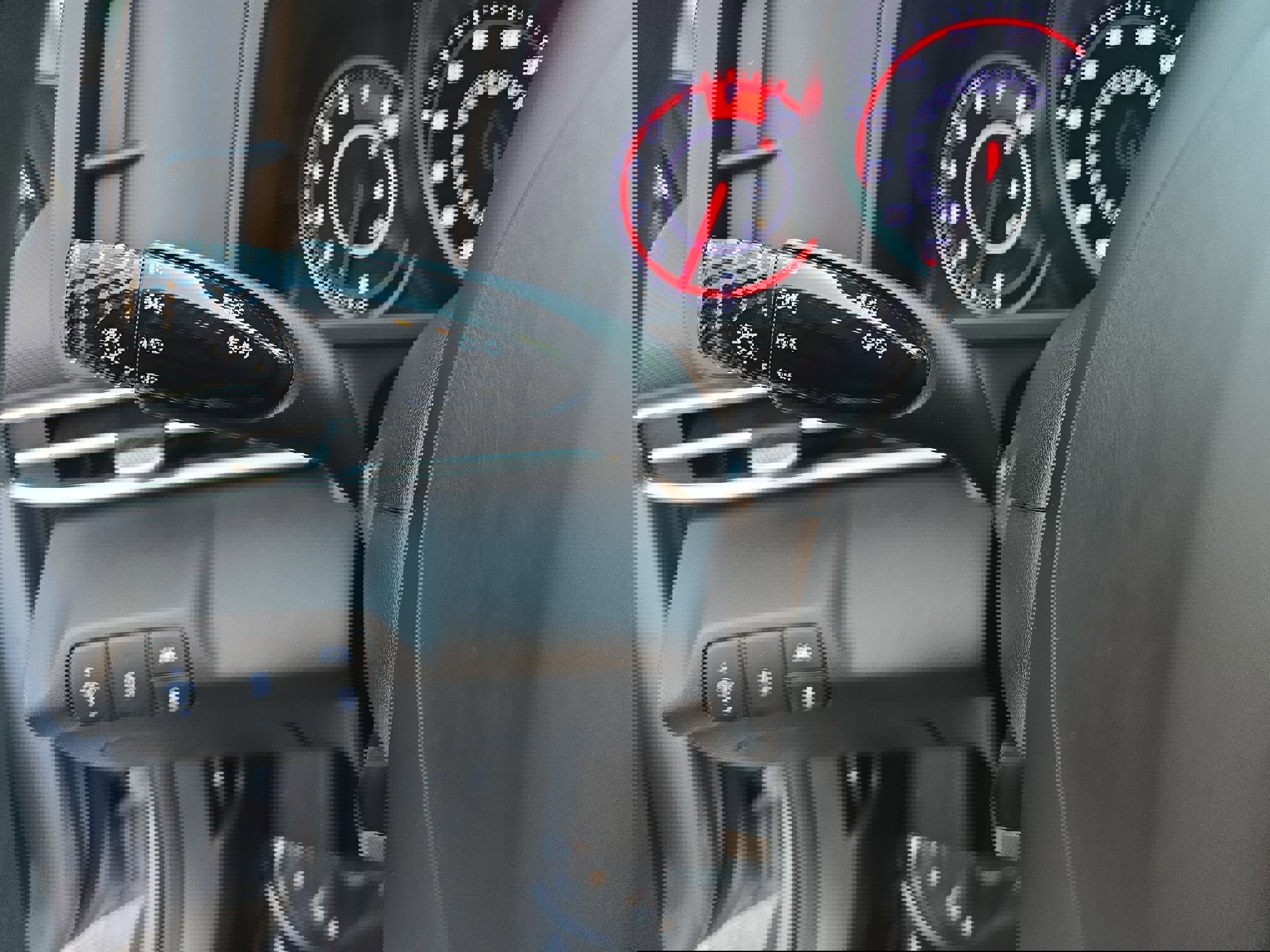 Used 2023 Hyundai Elantra SE image 25