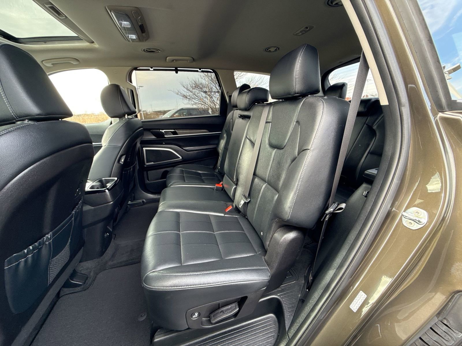 Used 2022 Kia Telluride EX image 24