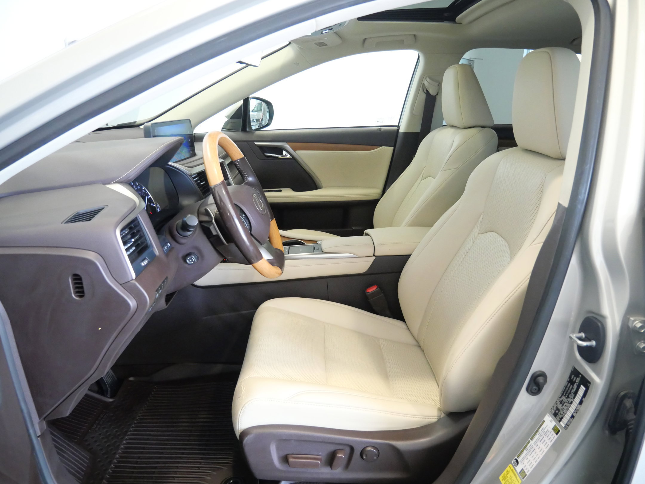 Used 2020 Lexus RX 350 AWD w/ Premium Package image 15
