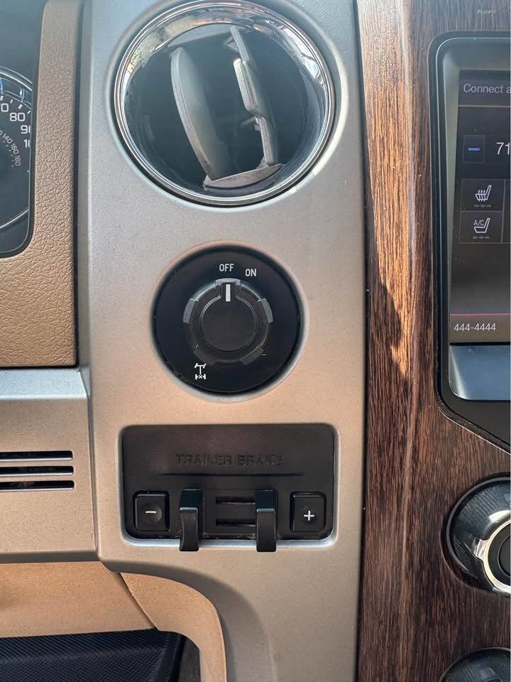 Used 2013 Ford F150 Lariat w/ Luxury Equipment Group RWD image 16