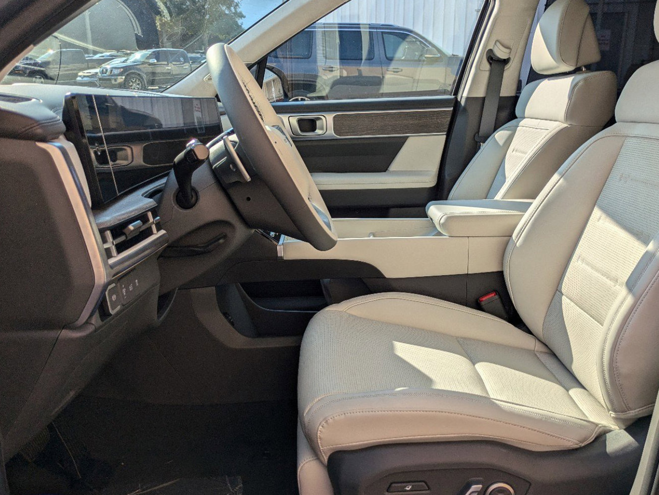 Used 2025 Hyundai Santa Fe Calligraphy image 13