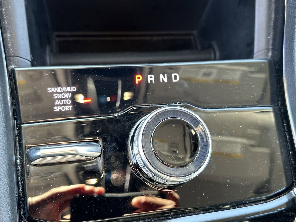 Used 2023 Jeep Grand Cherokee L Limited w/ Black Appearance Package image 33