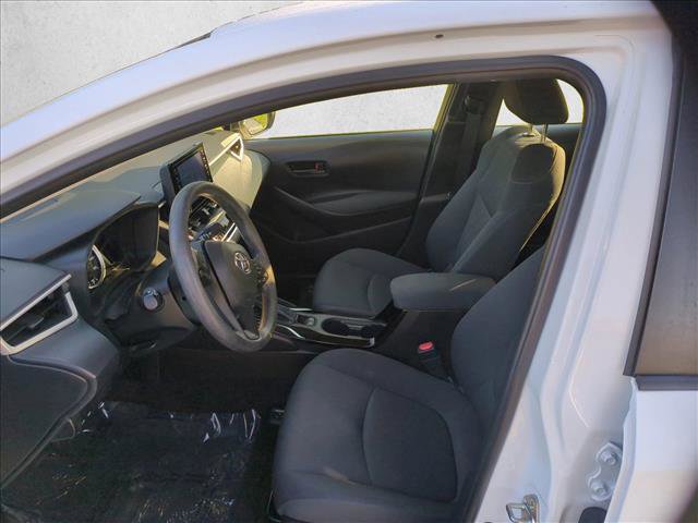 Used 2022 Toyota Corolla LE FWD image 15