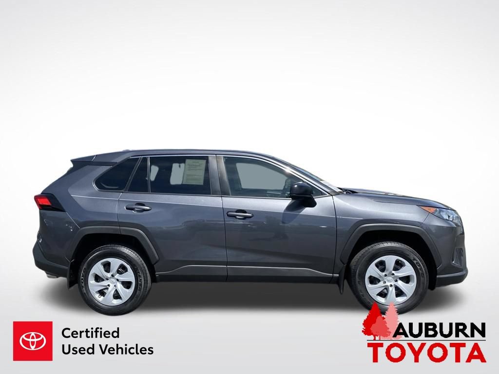 Certified 2022 Toyota RAV4 LE AWD/4WD image 9