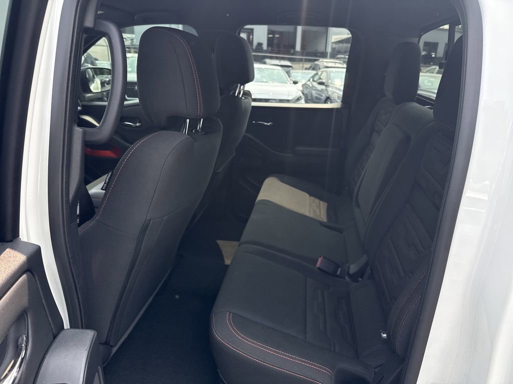 Used 2024 Nissan Frontier PRO-4X w/ Off-Road Protection Package image 17