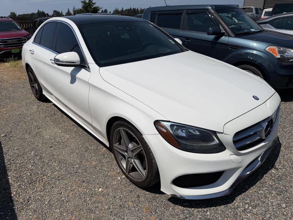 Used 2016 Mercedes-Benz C 300 4MATIC Sedan image 4