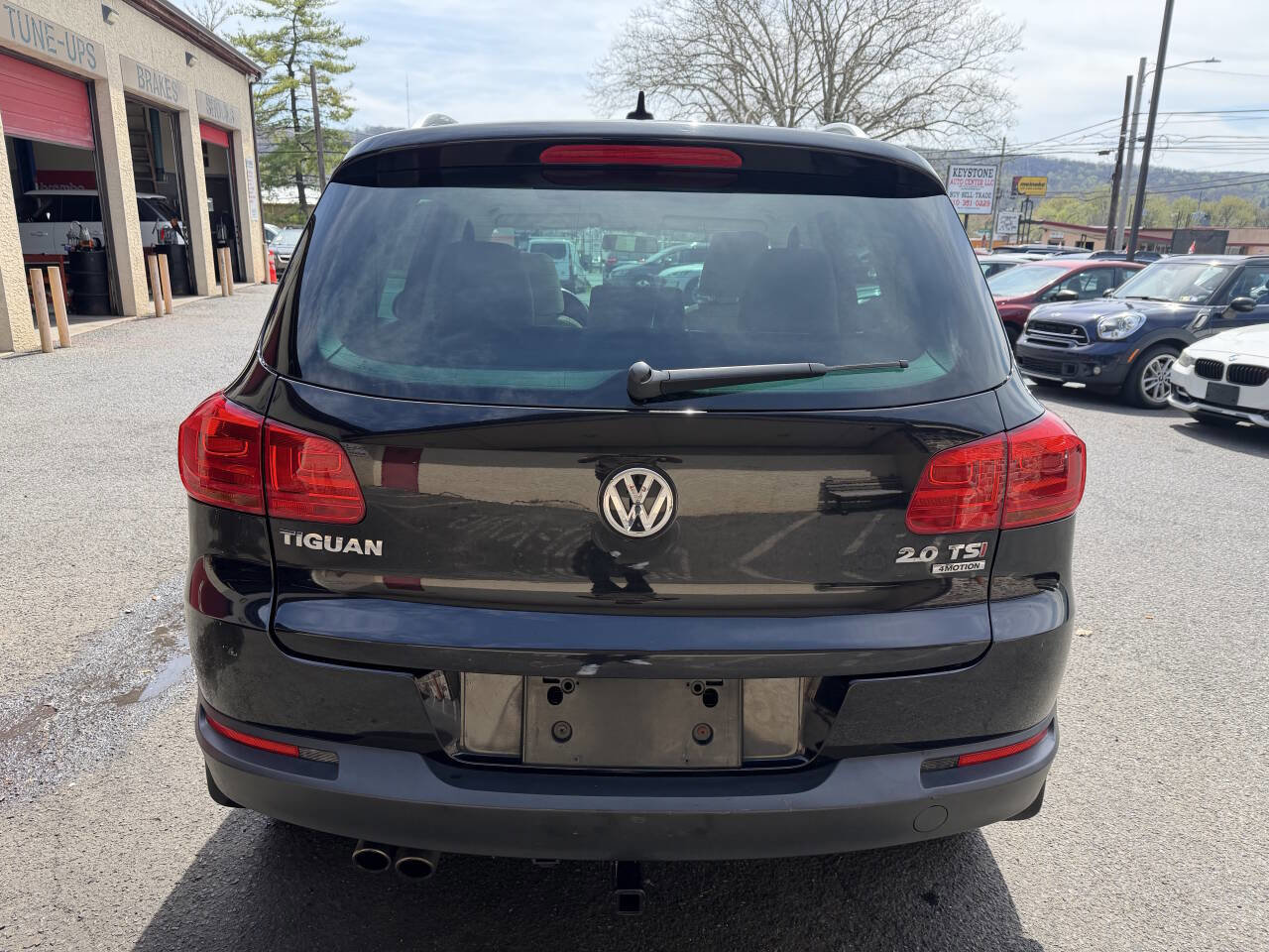 Used 2015 Volkswagen Tiguan SEL image 5
