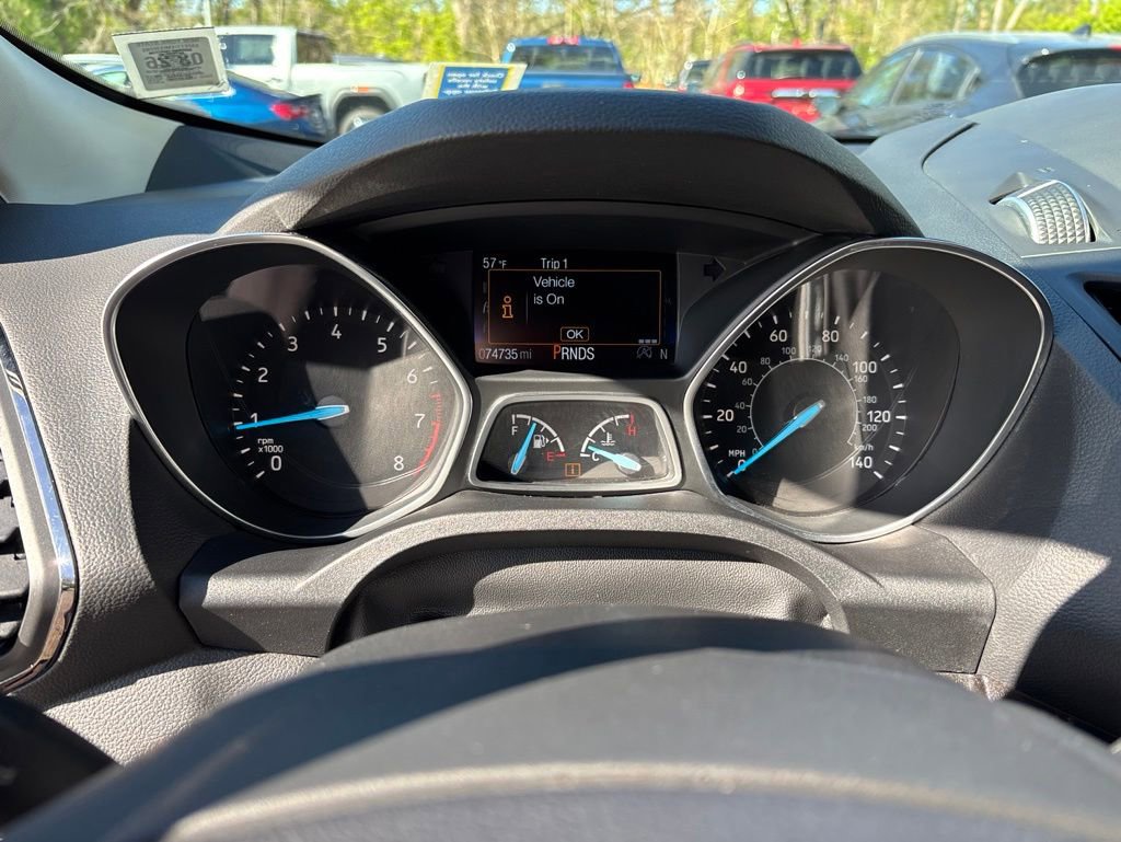 Used 2018 Ford Escape Titanium w/ Ford Safe & Smart Package AWD/4WD image 27