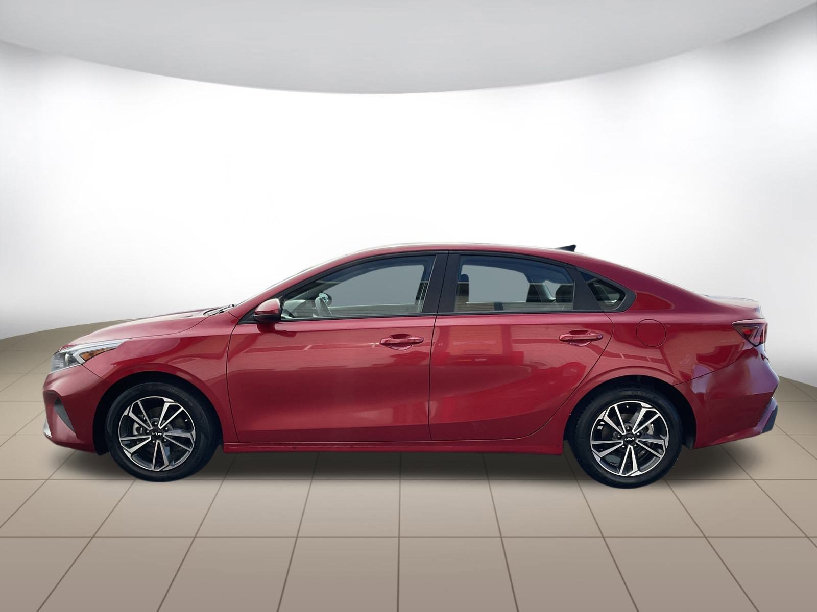 Used 2023 Kia Forte LXS FWD image 4