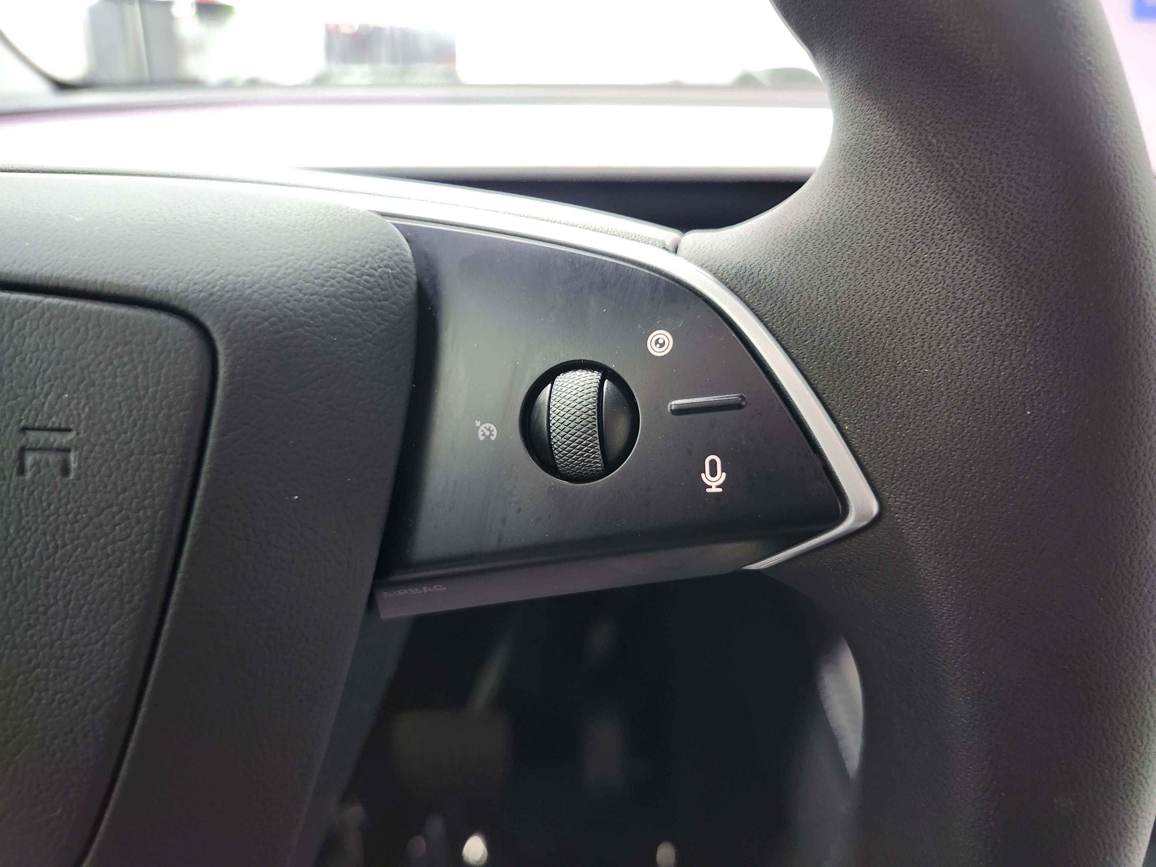 Used 2026 Tesla Model Y image 34