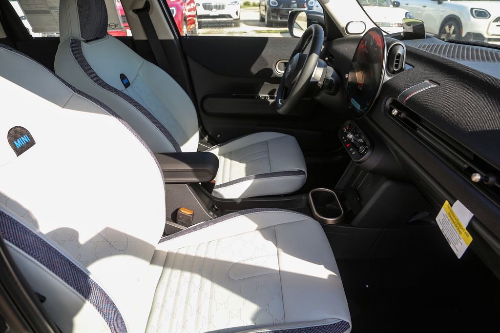 Used 2025 MINI Cooper S FWD image 17
