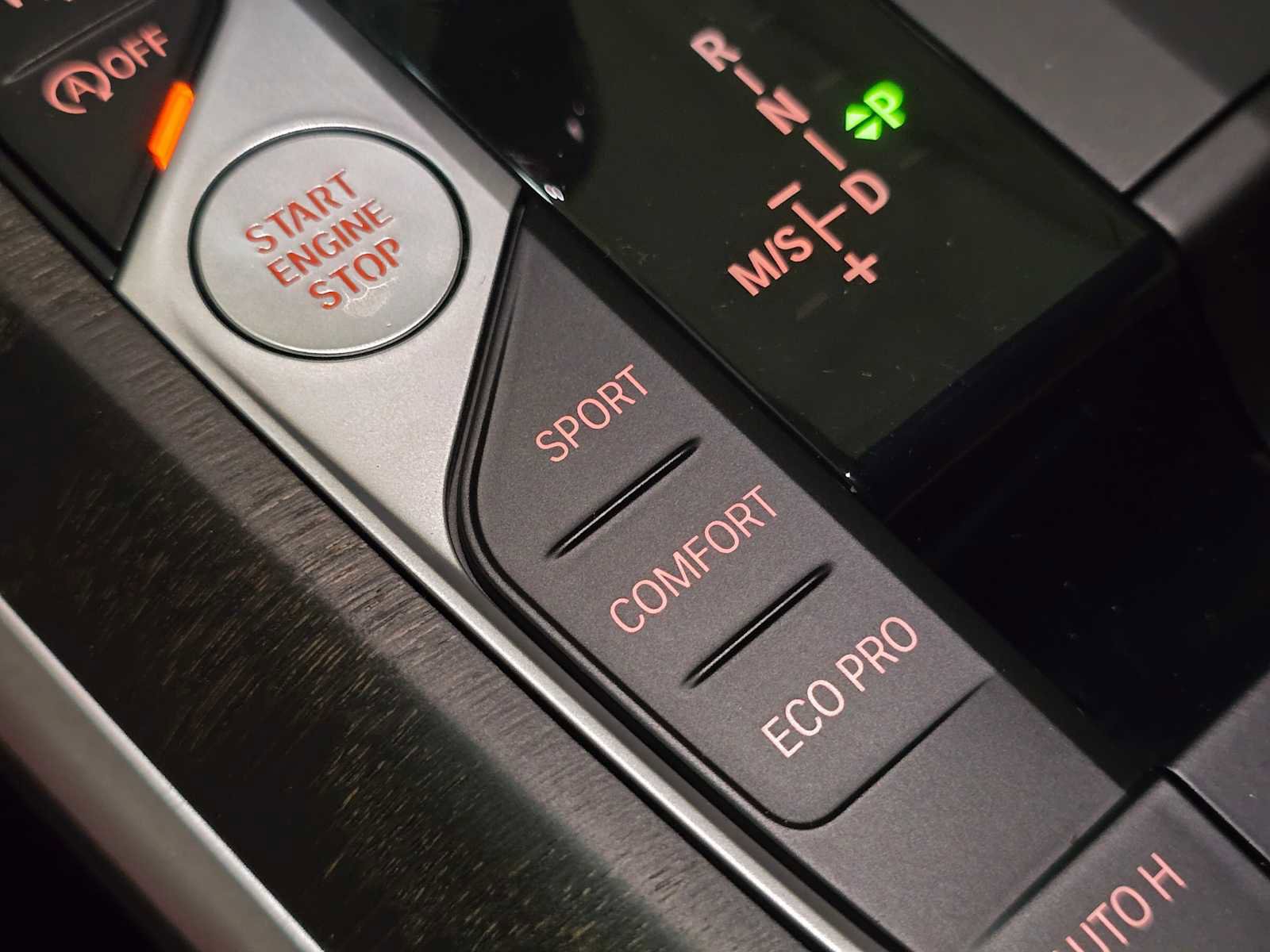 Used 2023 BMW 430i xDrive Convertible w/ M Sport Package image 32