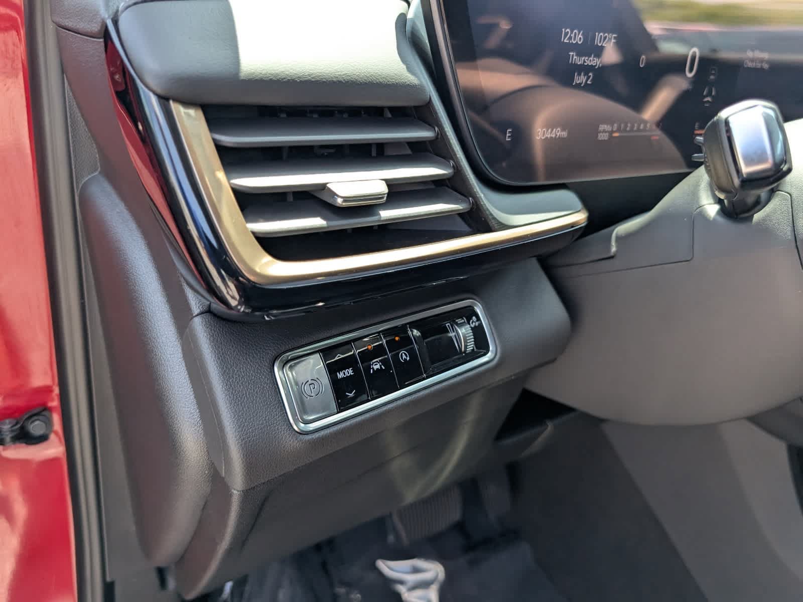 Certified 2025 Buick Envision Avenir AWD/4WD image 24