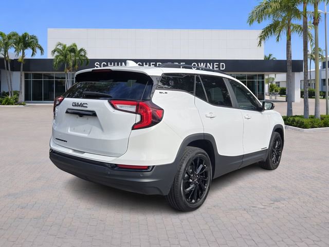 Used 2023 GMC Terrain SLE w/ Driver Convenience Package FWD image 7