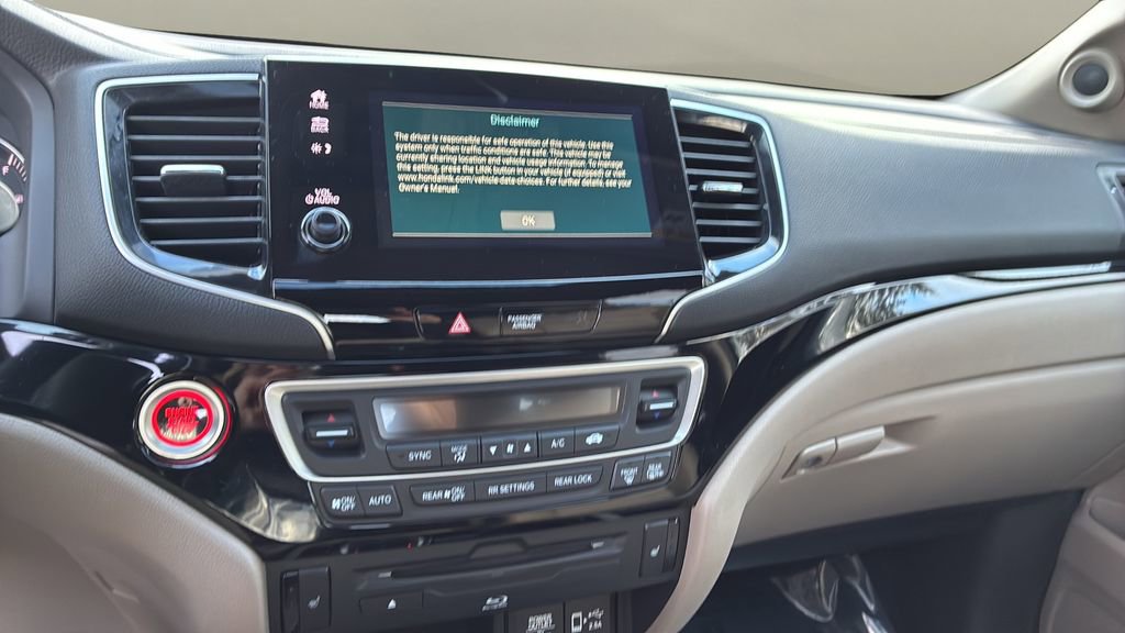 Used 2021 Honda Pilot Touring image 9