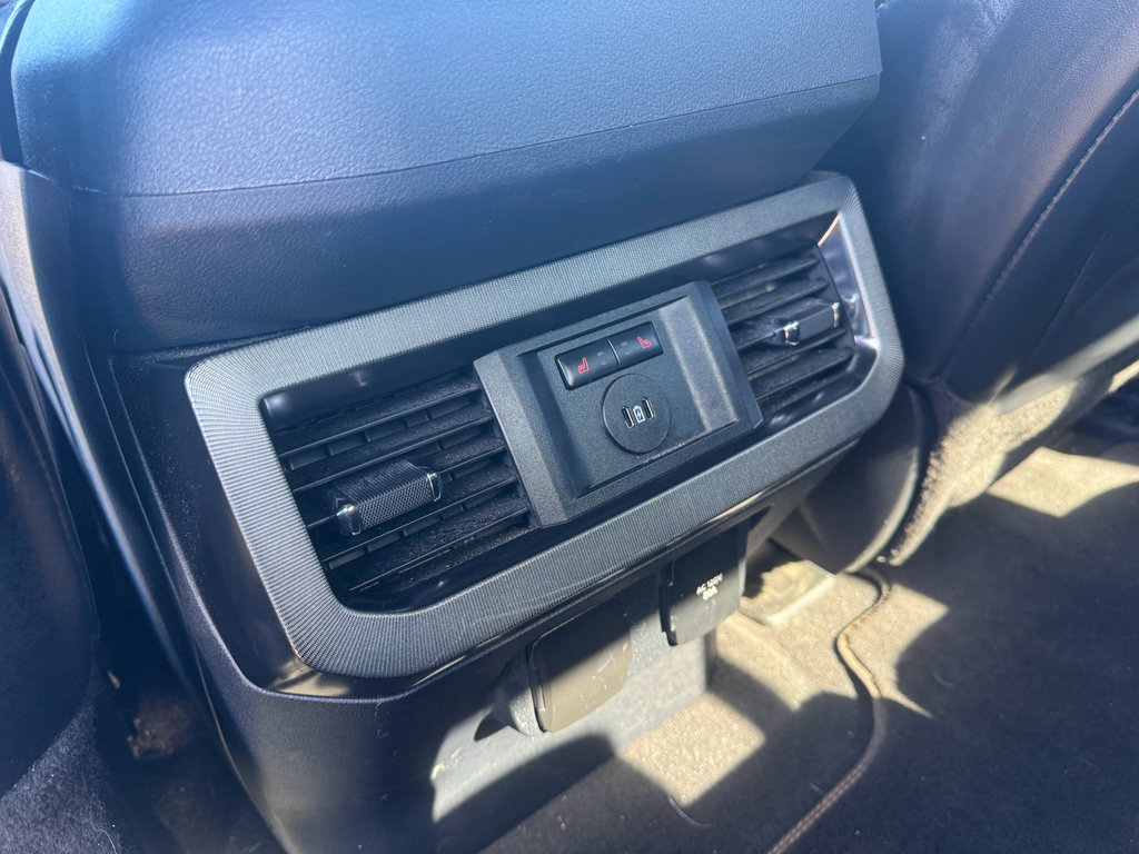 Used 2024 Ford F250 Platinum image 16