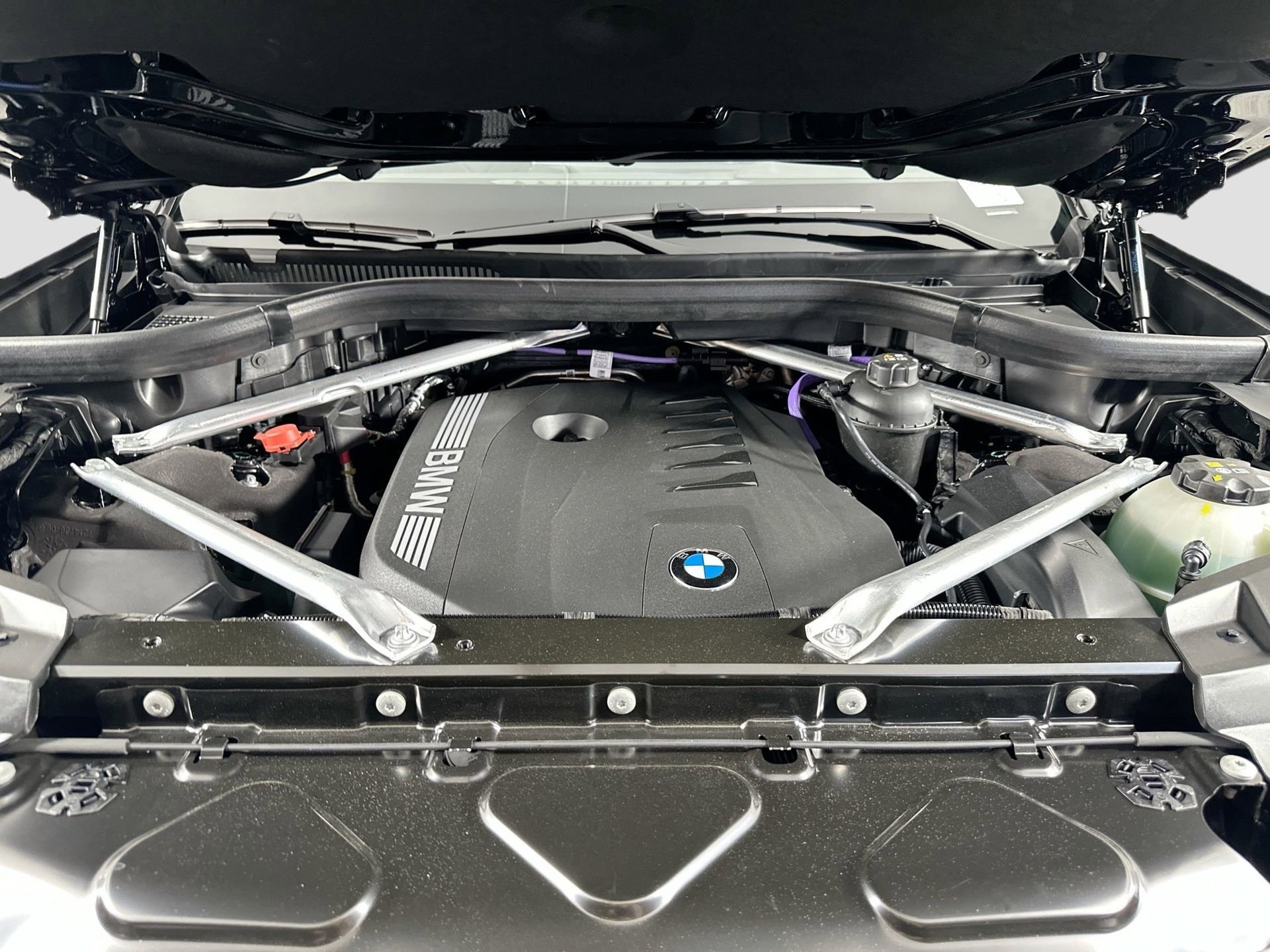 Certified 2026 BMW X7 xDrive40i w/ M Sport Package image 22