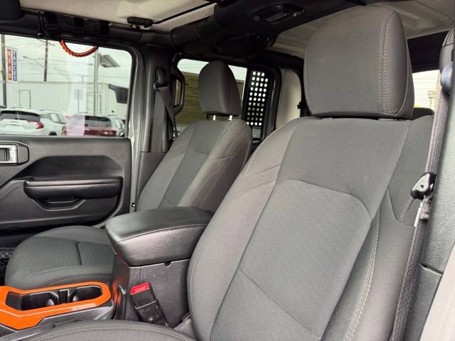 Used 2020 Jeep Gladiator Sport w/ Quick Order Package 24S AWD/4WD image 18
