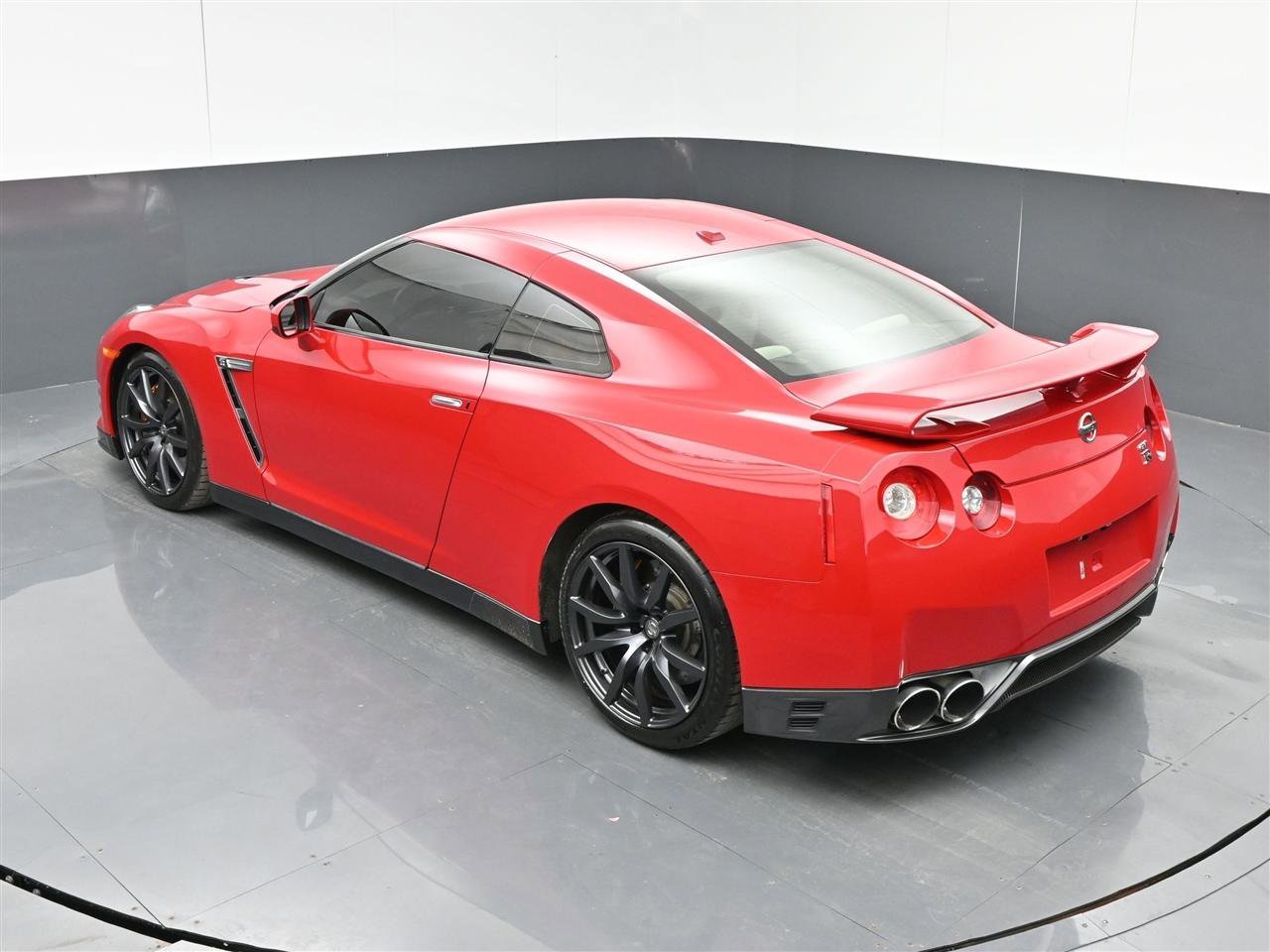 Used 2013 Nissan GT-R Premium AWD/4WD image 26