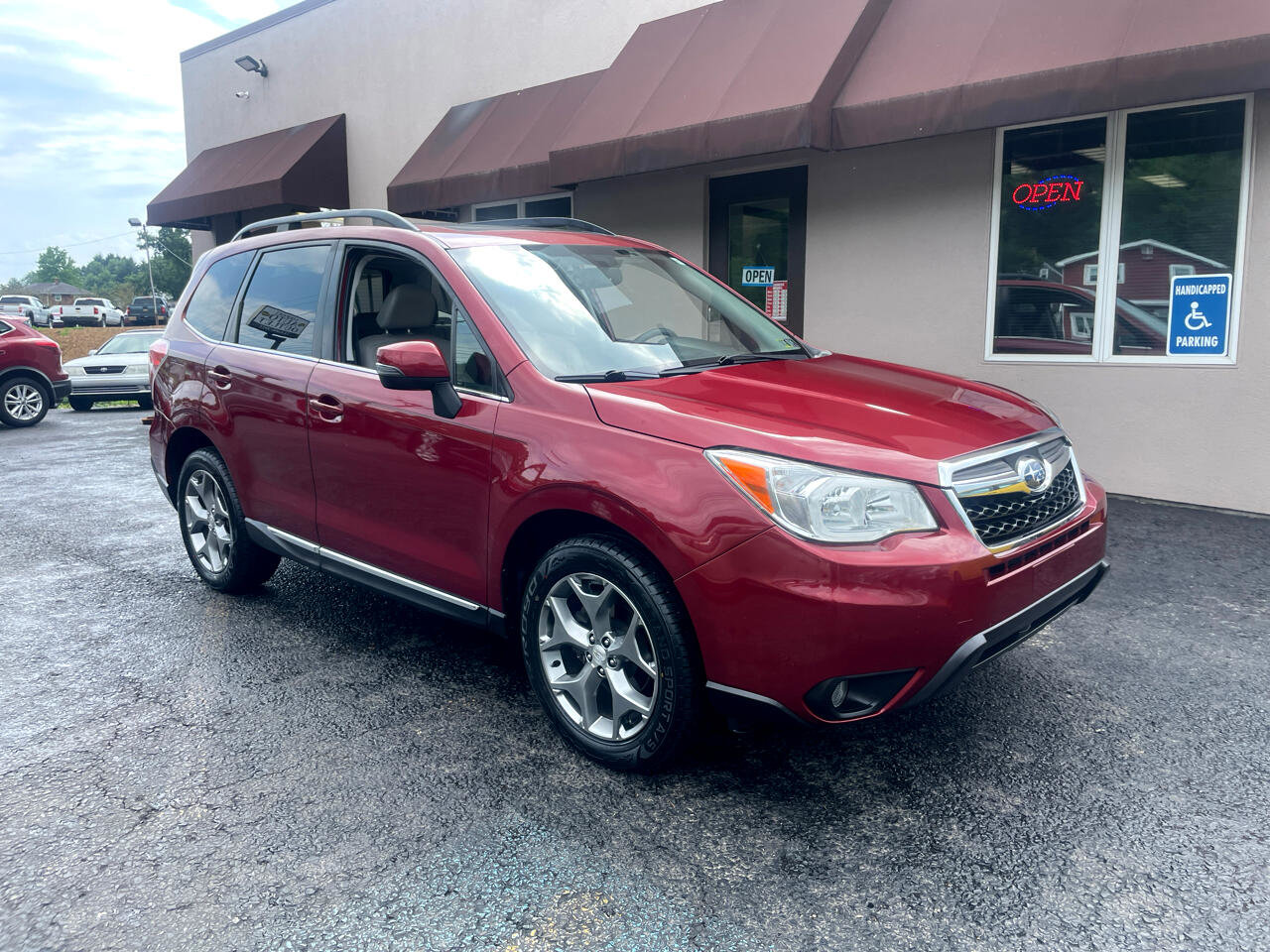 Used 2016 Subaru Forester 2.5i Touring w/ Eyesight & Navigation System image 3