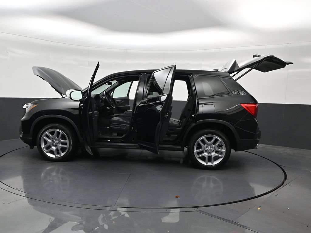 Used 2025 Honda Passport EX-L image 35