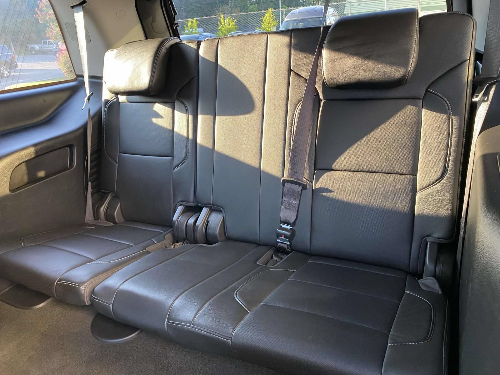 Used 2018 Chevrolet Tahoe Premier AWD/4WD image 23