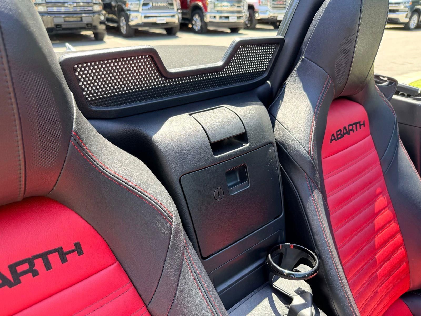 Used 2019 FIAT 124 Spider Abarth w/ Navigation & Sound Group RWD image 25
