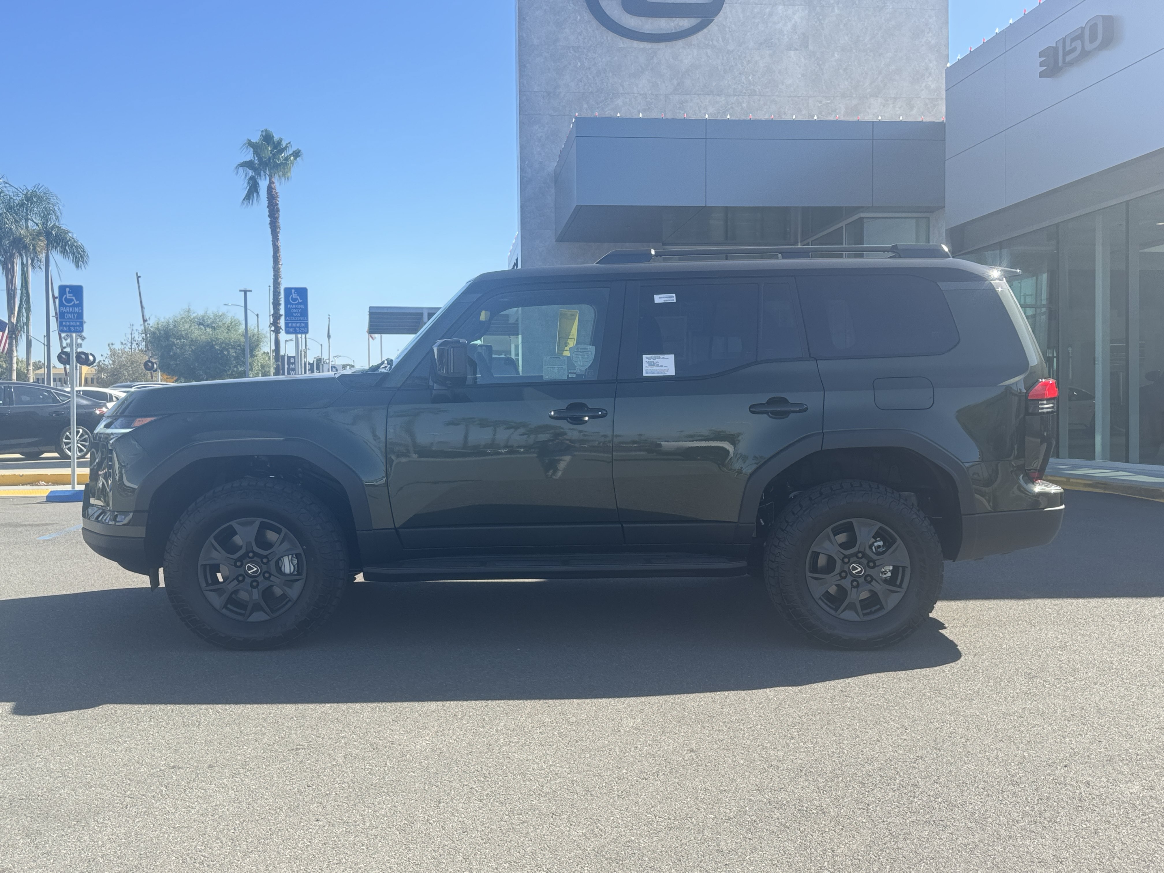 New 2026 Lexus GX 550 AWD/4WD image 5