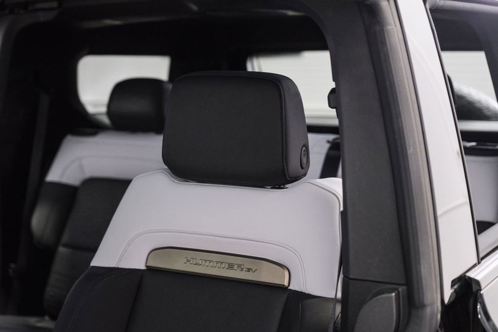 Used 2025 GMC Hummer EV 2X image 33