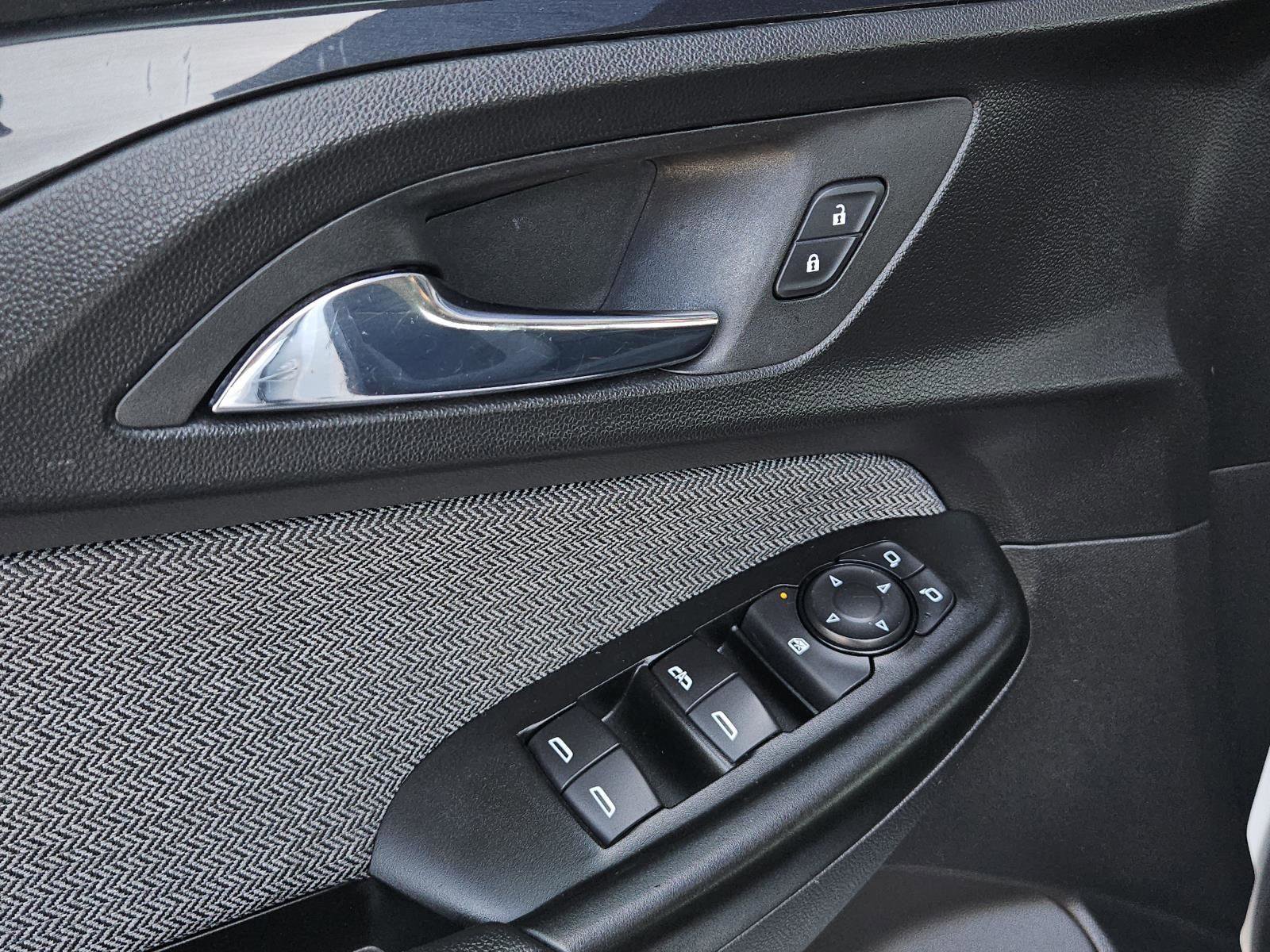 Used 2022 Chevrolet TrailBlazer LS image 22