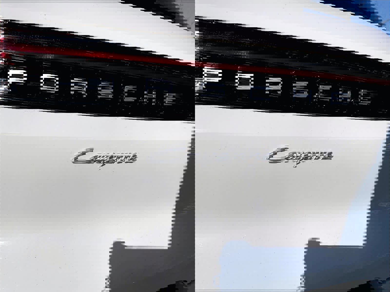 Used 2024 Porsche Cayenne image 10