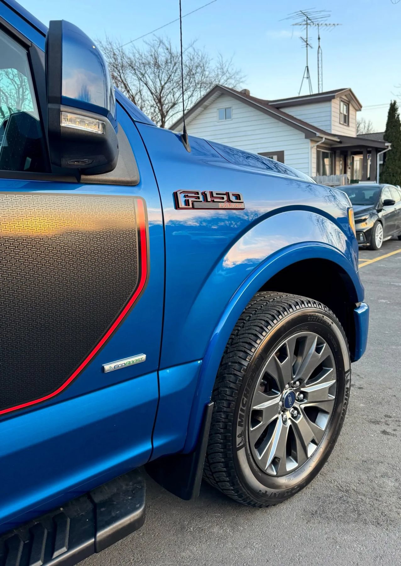 Used 2017 Ford F150 Lariat w/ Equipment Group 502A Luxury image 5