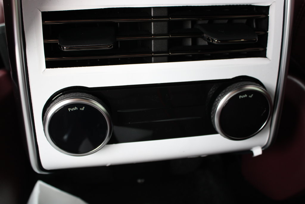 New 2027 Land Rover Range Rover SE AWD/4WD image 11