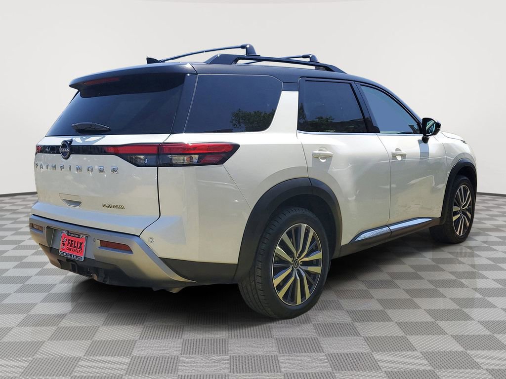 Used 2022 Nissan Pathfinder Platinum w/ Cargo Package FWD image 4