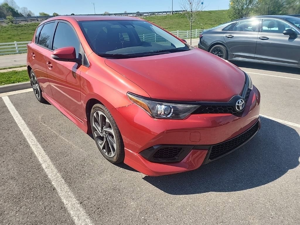 Used 2017 Toyota Corolla iM FWD image 4