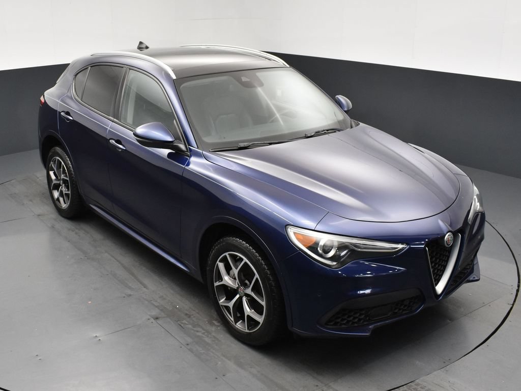 Used 2021 Alfa Romeo Stelvio Ti w/ Active Assist 2 Package TI AWD/4WD image 18