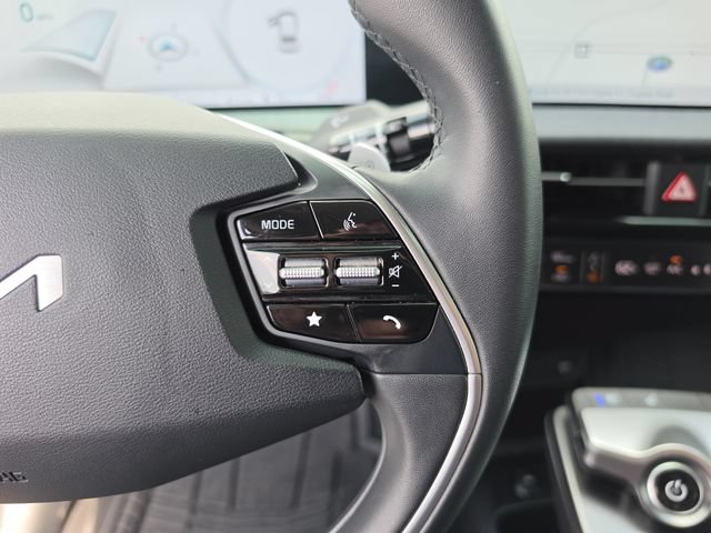 Used 2024 Kia EV6 Wind RWD image 39