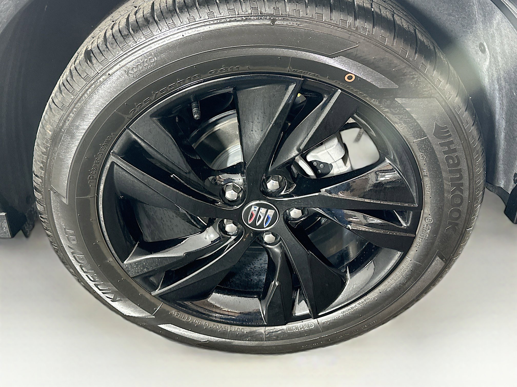 Used 2024 Buick Encore GX Sport Touring w/ Advanced Technology Package image 11