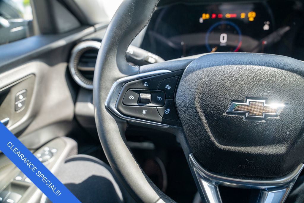 Used 2025 Chevrolet Trax ACTIV w/ Driver Confidence Package image 20