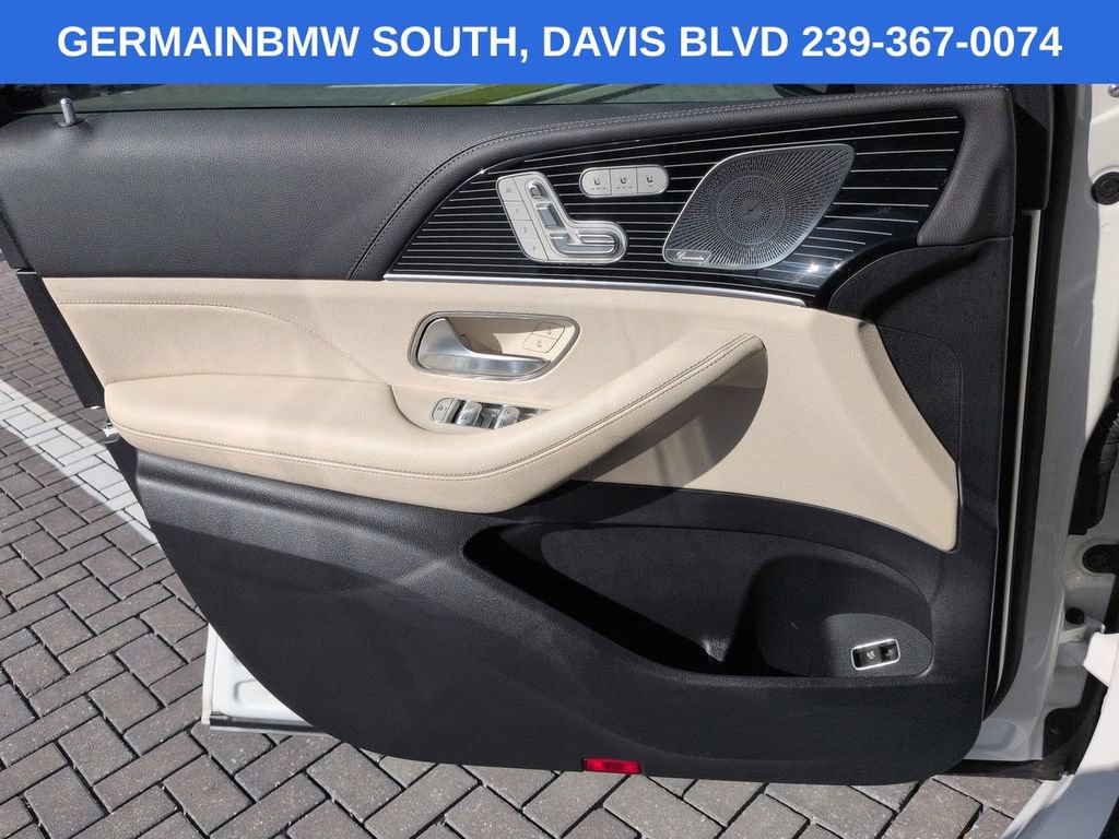 Used 2025 Mercedes-Benz GLE 580 4MATIC image 29