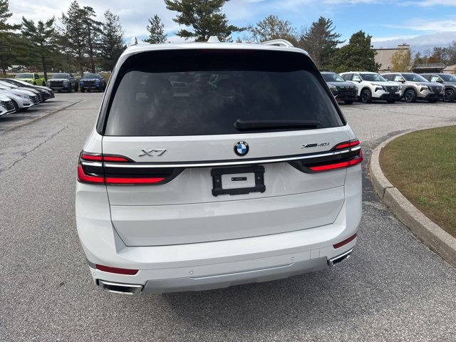 Used 2024 BMW X7 xDrive40i image 36
