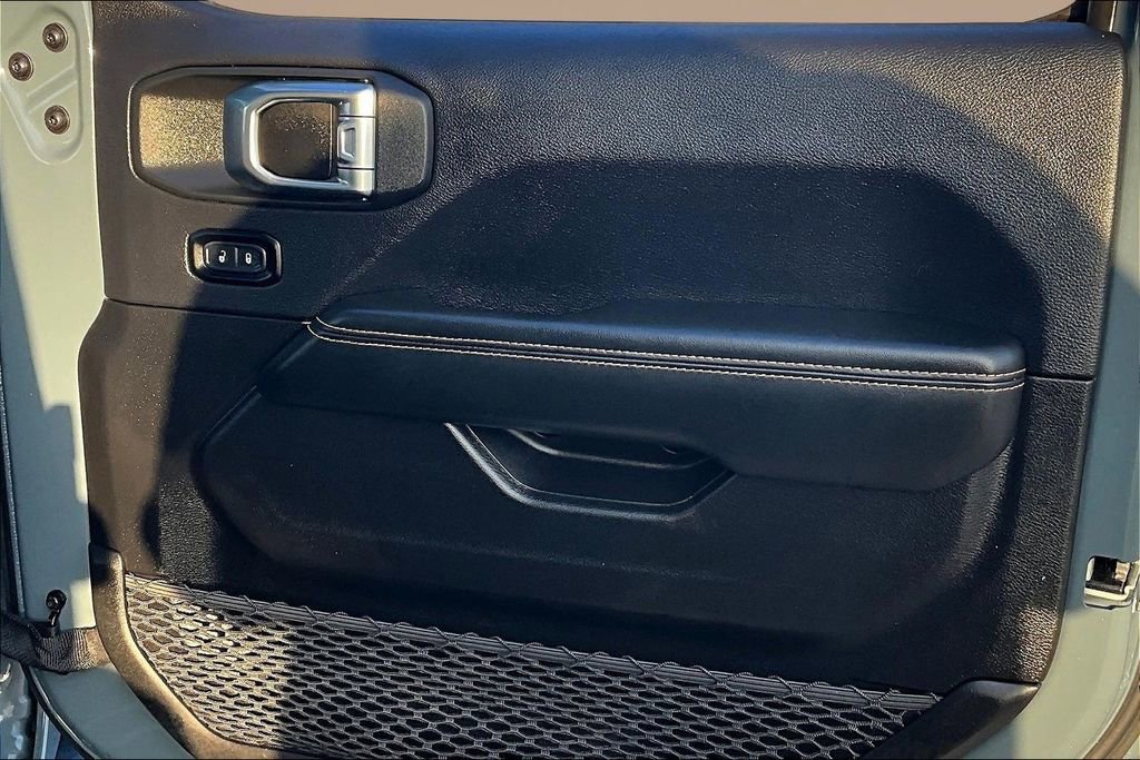 Used 2024 Jeep Wrangler Sahara w/ Technology Group image 32