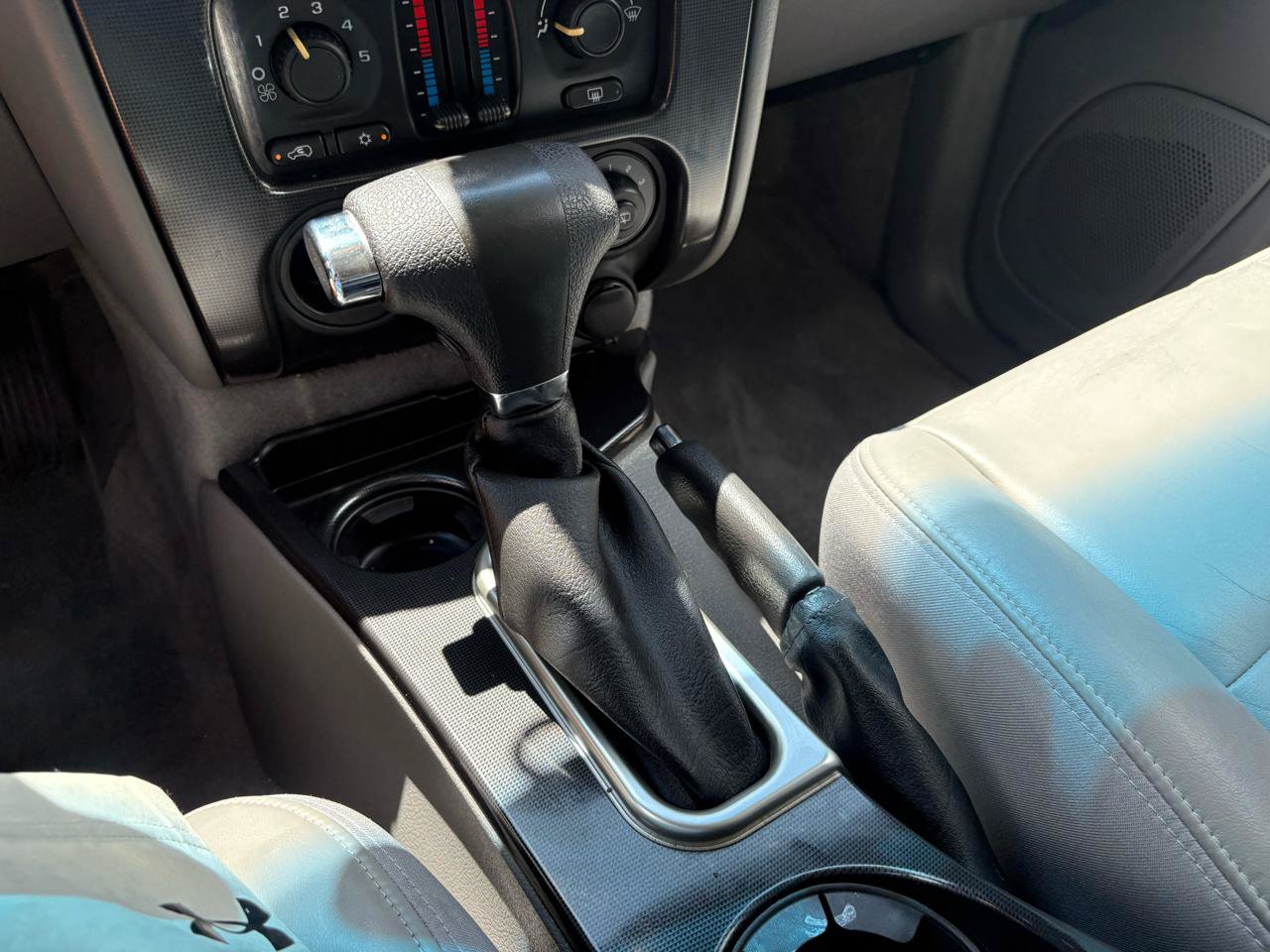 Used 2006 GMC Envoy SLE RWD image 43